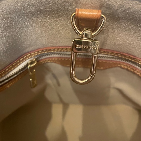 Louis Vuitton Damier Azur Hampstead -GM Size - Picture 9 of 9